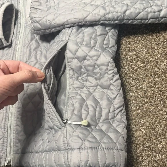 Lands' End Light Gray Quilted Jacket - Picture 4 of 12